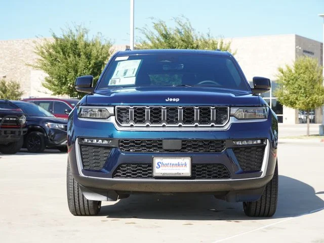 New 2026 Fathom Blue Pearl-Coat Exterior Paint Jeep Limited image 2