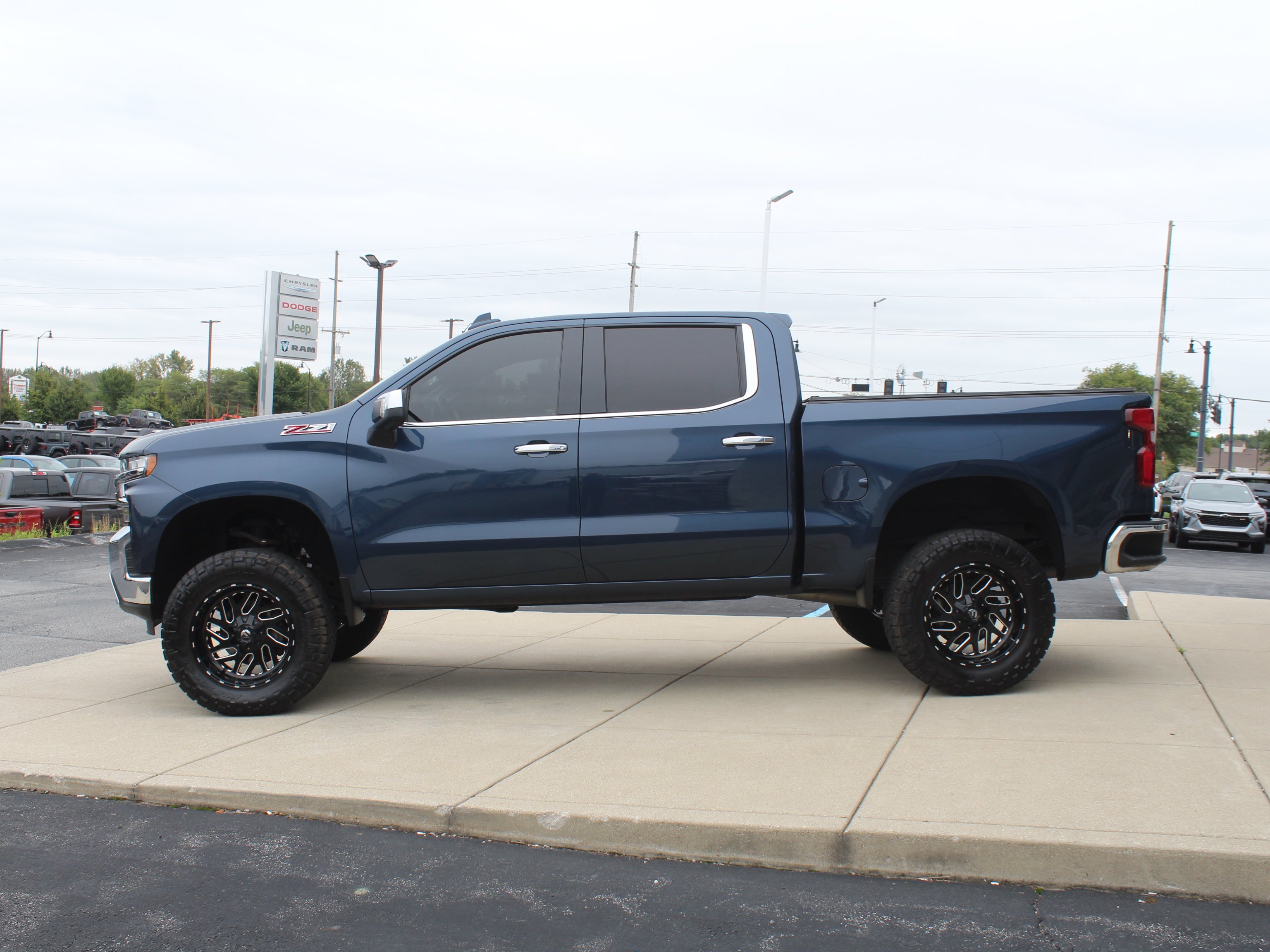 Used 2021 NORTHSKY BLUE METALLIC Chevrolet LTZ image 9