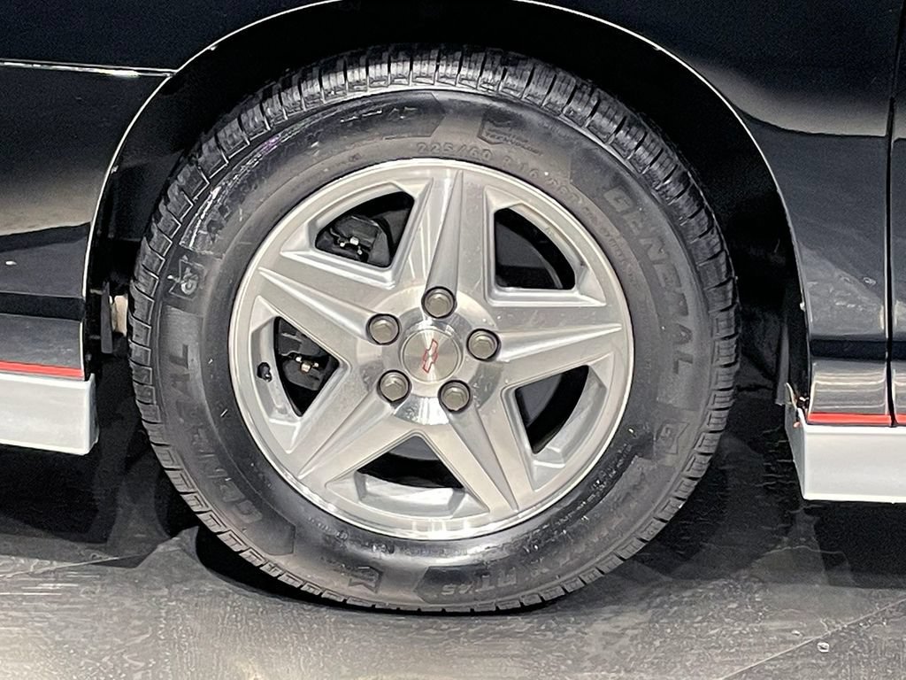2001 Chevrolet Monte Carlo SS - Photo 9