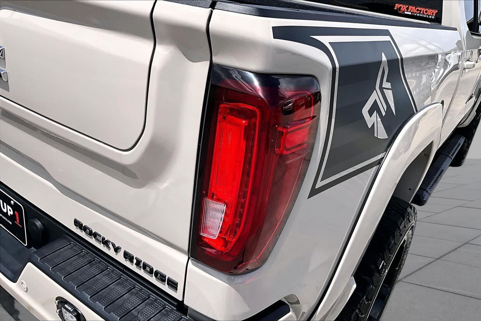 2026 GMC Sierra 1500 AT4 - Photo 12