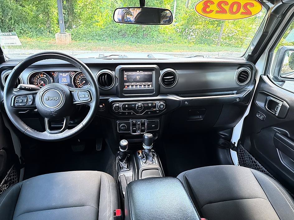 Used 2023 Bright White Clearcoat Jeep Sport S image 17