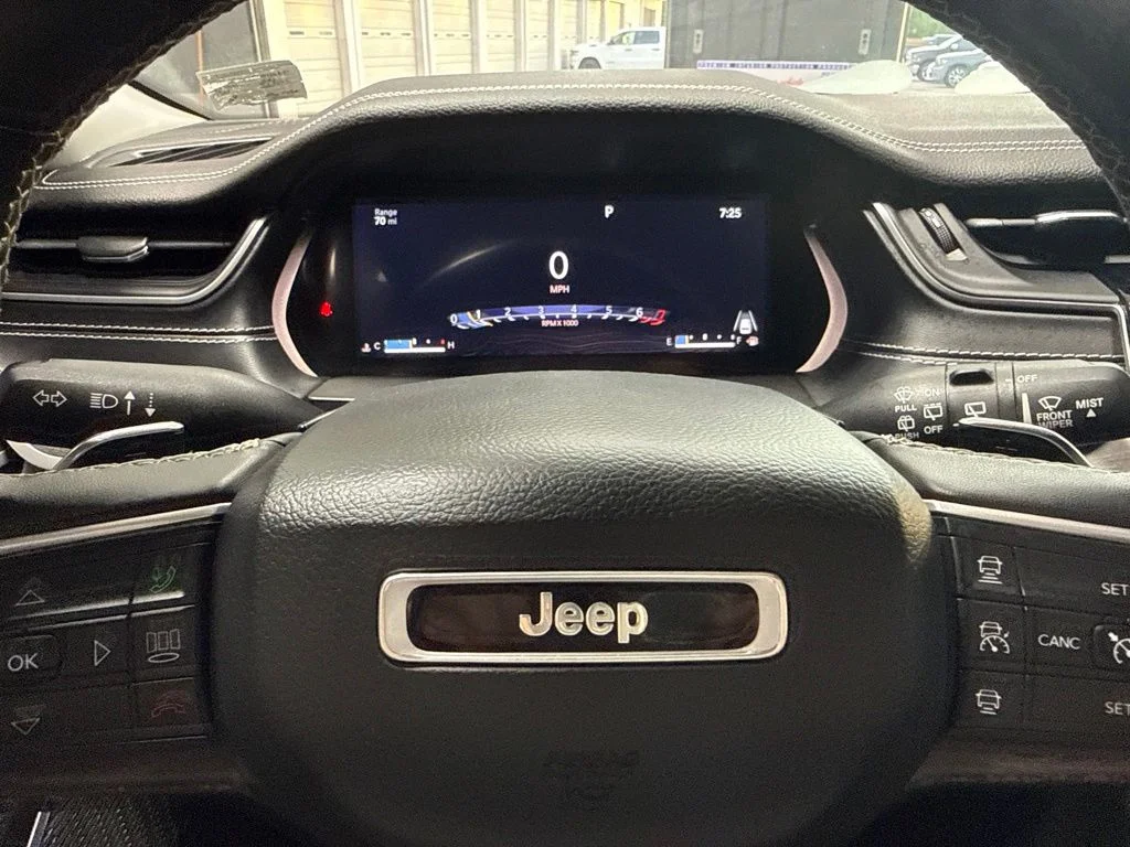 Used 2022 Red Jeep Limited image 23