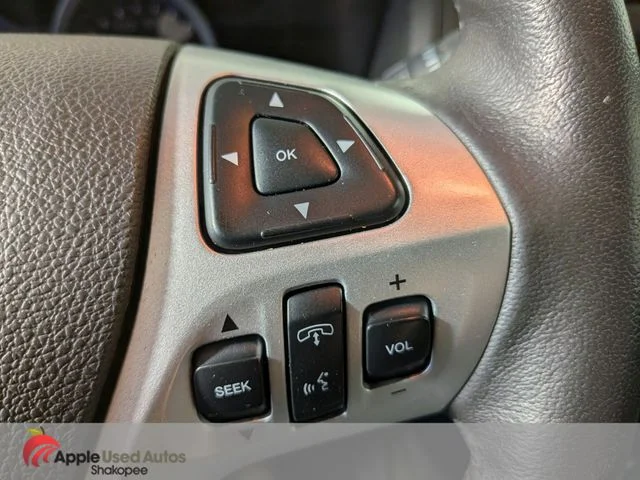 Used 2015 Silver Ford XLT image 29