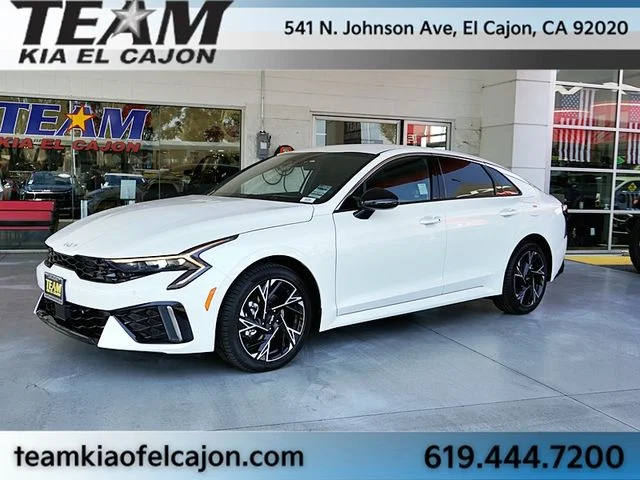 New 2026 White Kia GT-Line image 5