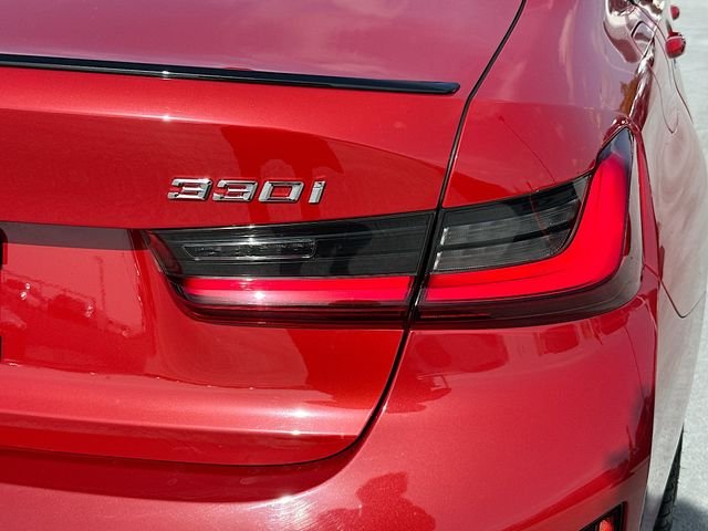 Used 2023 Red BMW 330i image 31