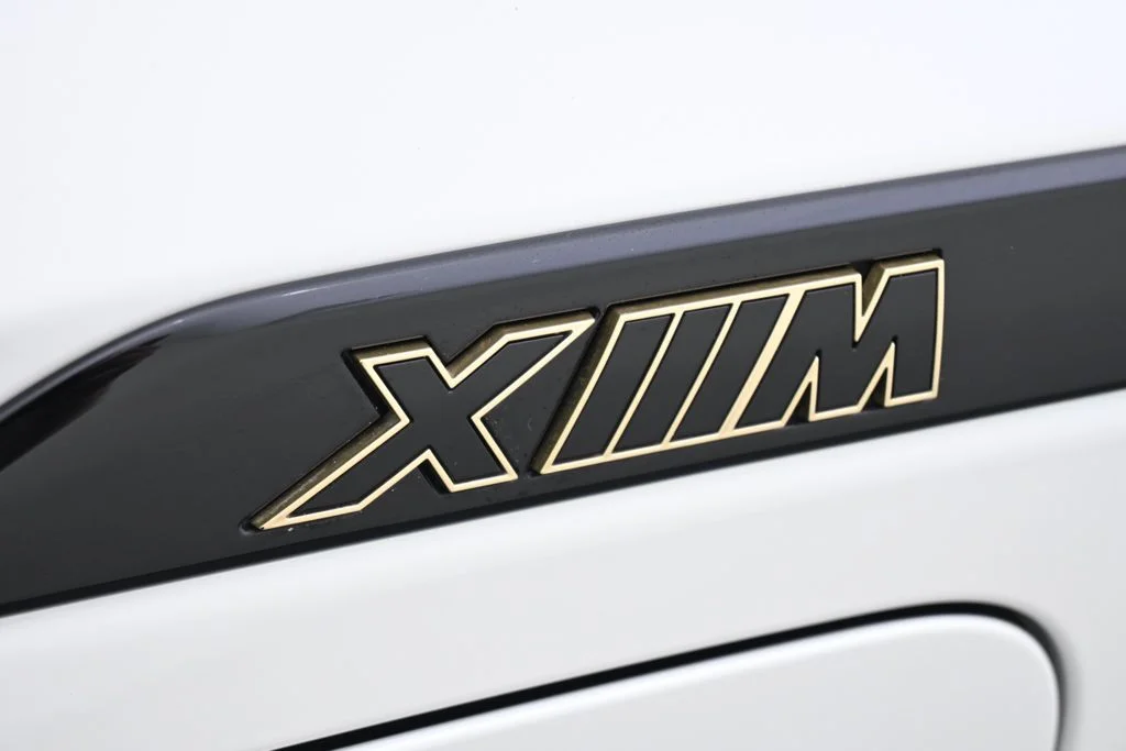2023 BMW XM Base - Photo 21