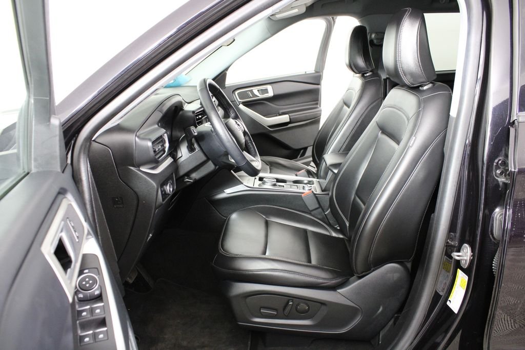 Used 2023 Black Ford XLT image 23