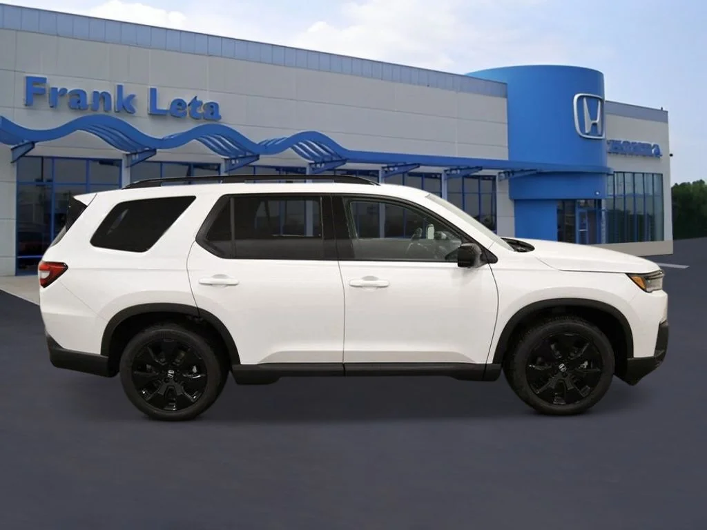 New 2026 Platinum White Pearl Honda AWD Black Edition image 6