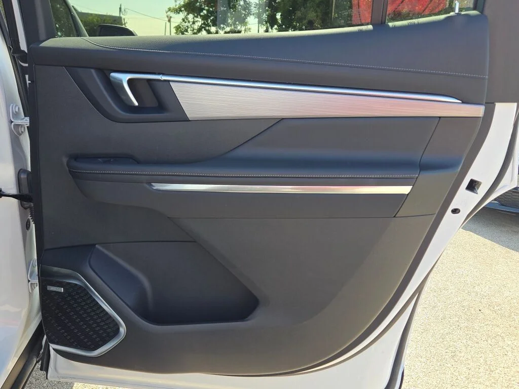 Used 2026 White Buick Preferred image 9
