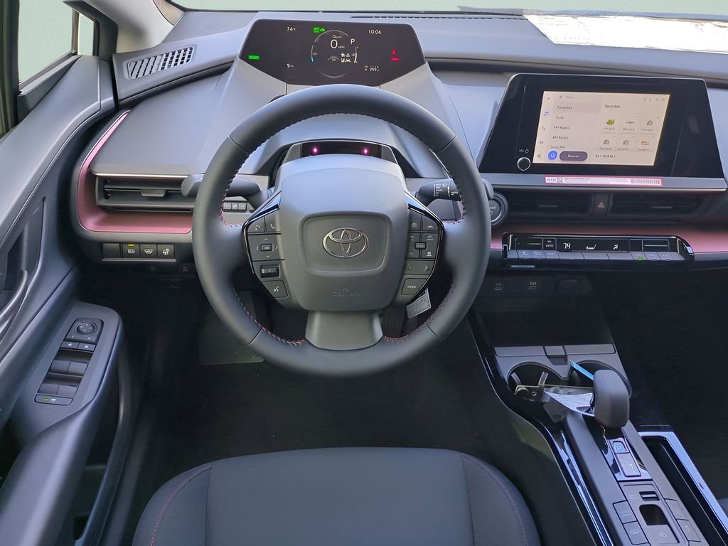 New 2026 Wind Chill Pearl <sup>1</sup> Toyota  SE image 15