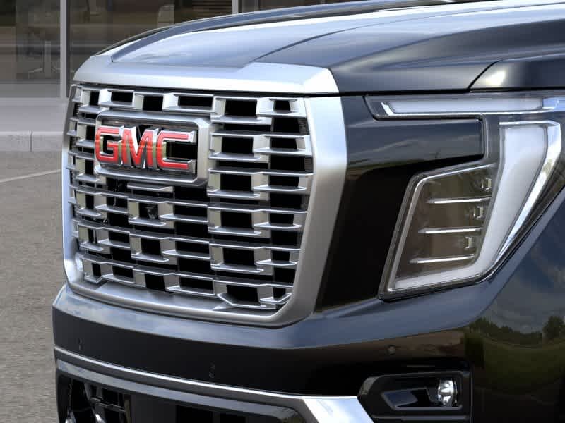 2026 GMC Yukon Denali - Photo 13