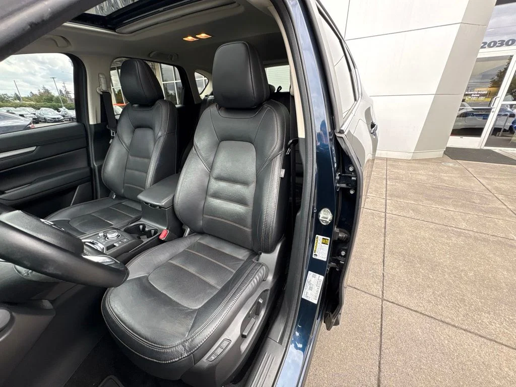 Used 2021 Blue Mazda Touring image 12