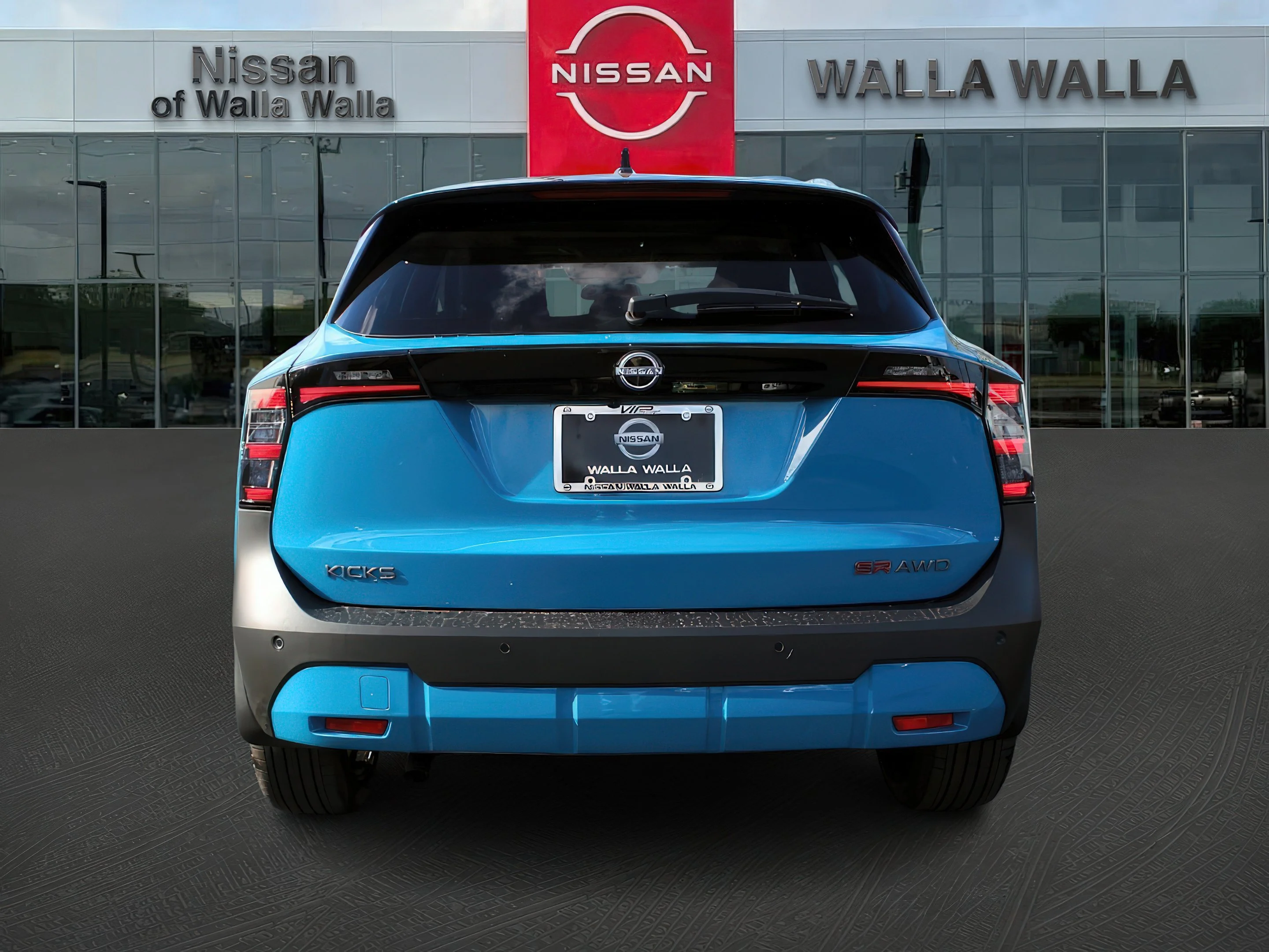 New 2026 Arctic Ice Blue Metallic / Super Black Two-tone Nissan SR image 6