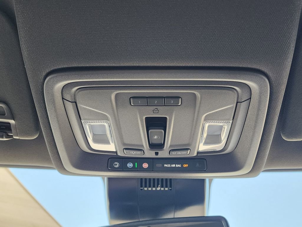 2026 GMC Sierra 1500 SLT - Photo 36