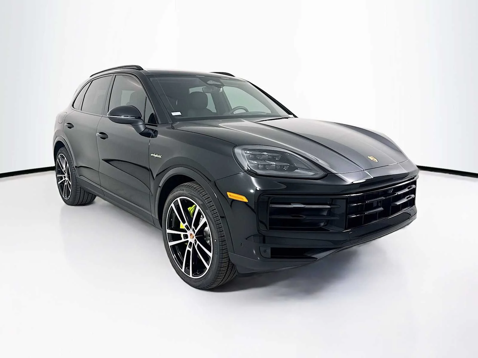 New 2026 Chromite Black Metallic Porsche E-Hybrid image 7