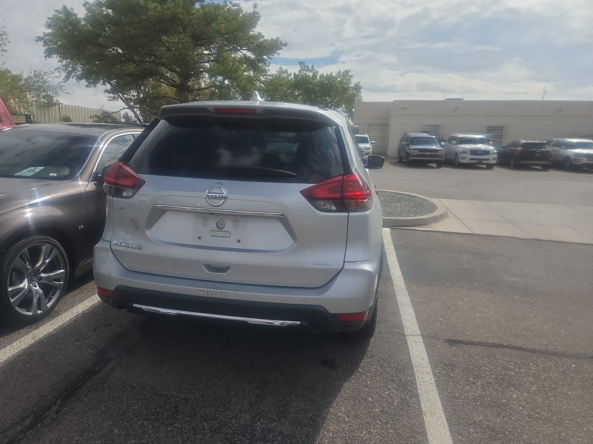 Used 2019 Brilliant Silver Metallic Nissan S image 4