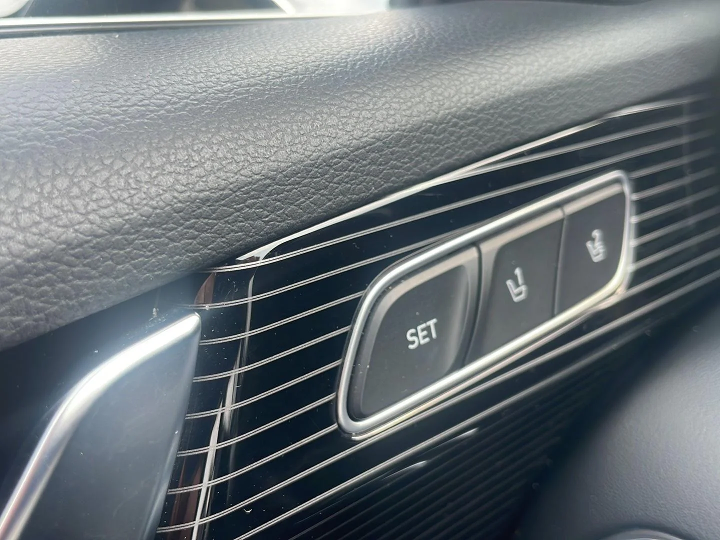 Used 2024 Steel Graphite Hyundai Calligraphy image 8