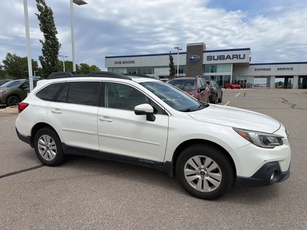 2018 Subaru Outback 2.5i Premium's photo
