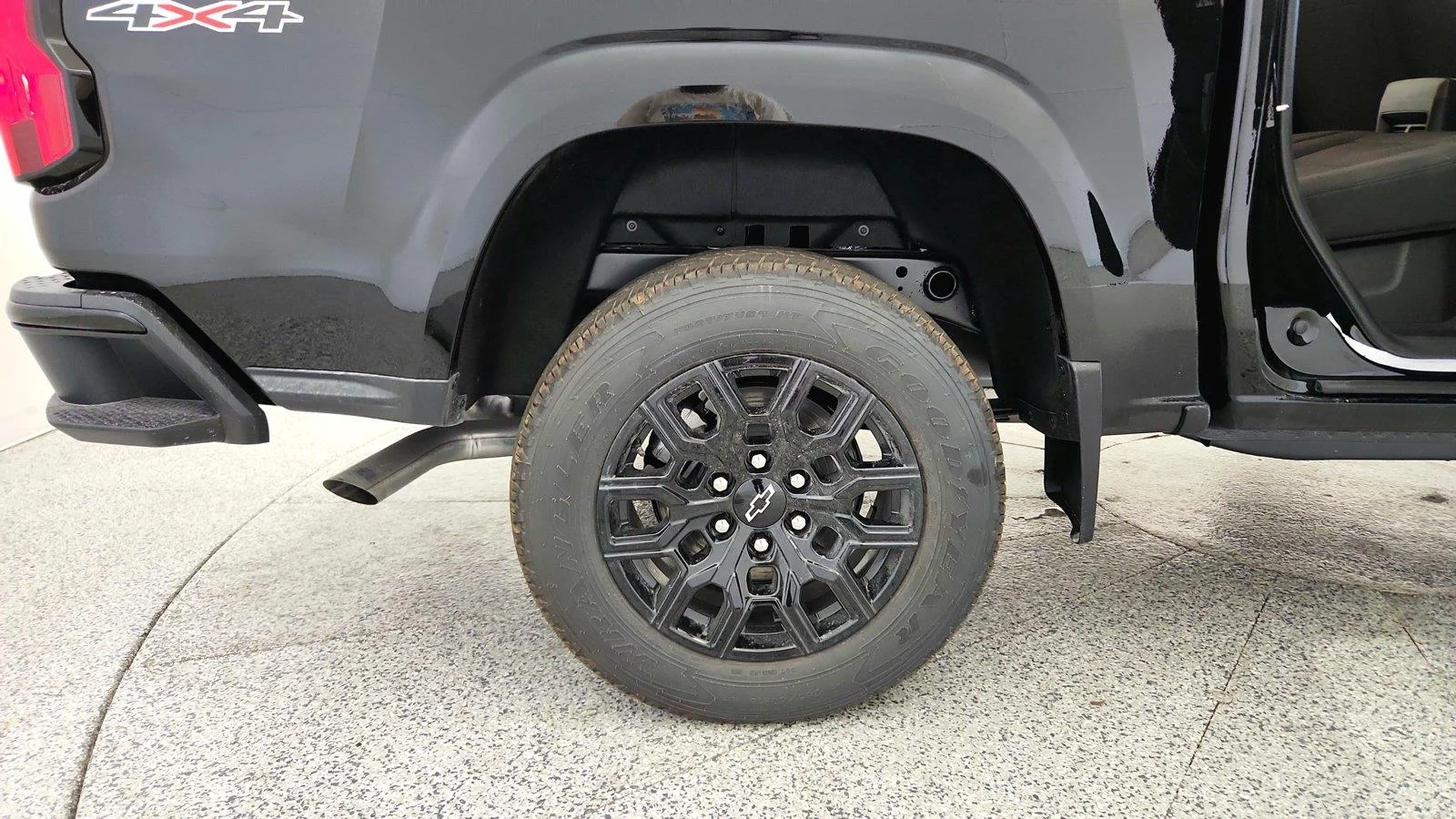 2026 Chevrolet Colorado Work Truck - Photo 32