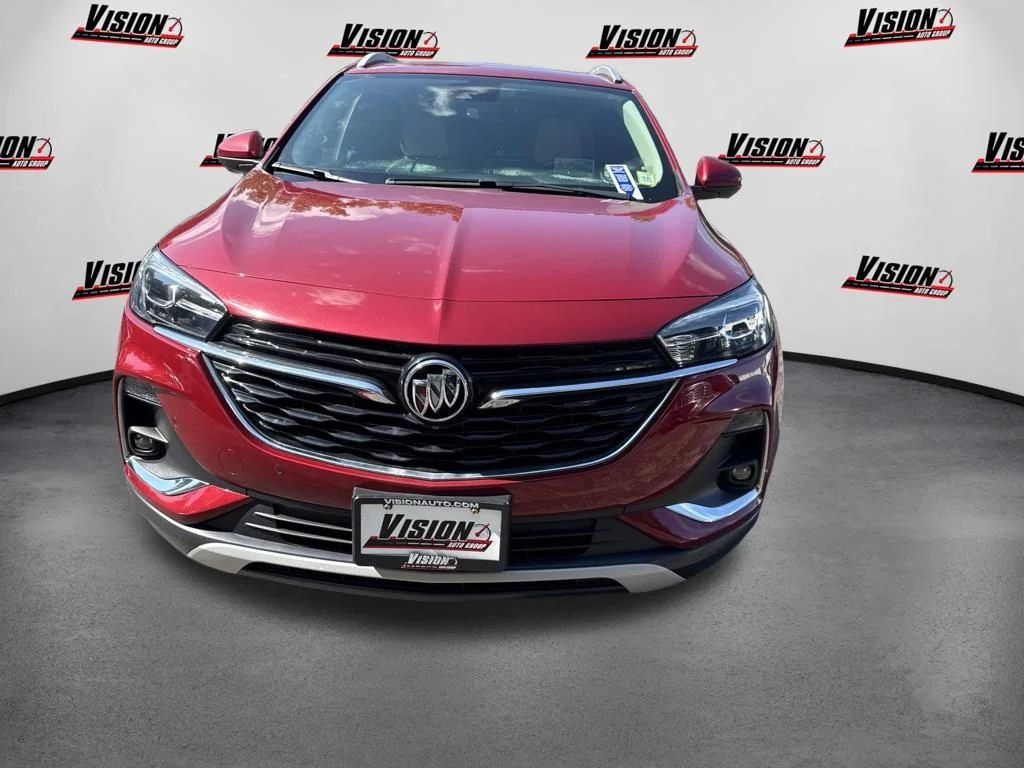 Used 2020 Red Buick Essence image 2