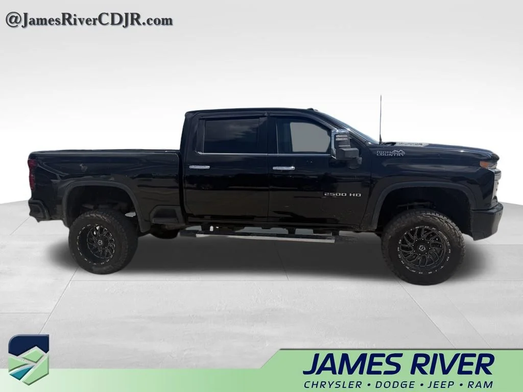 Used 2020 Black Chevrolet High Country image 5