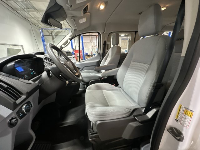 Used 2016 White Ford XLT image 17