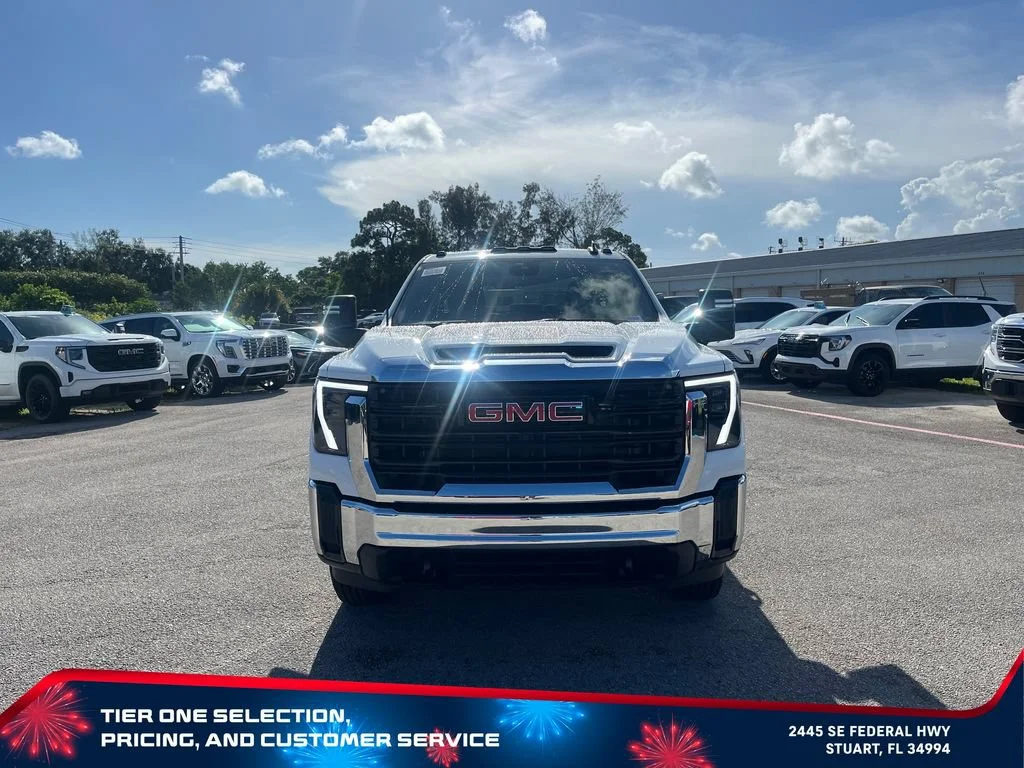 New 2026 Summit White GMC Pro image 3