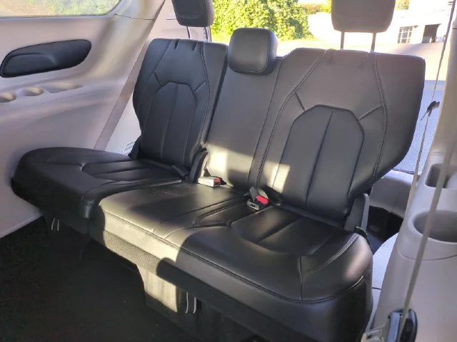 Used 2024 Black Chrysler Touring L image 29