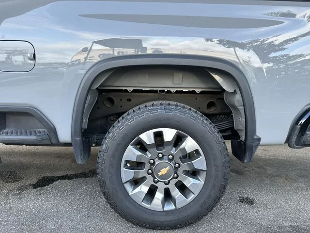 Used 2024 Gray Chevrolet Custom image 10