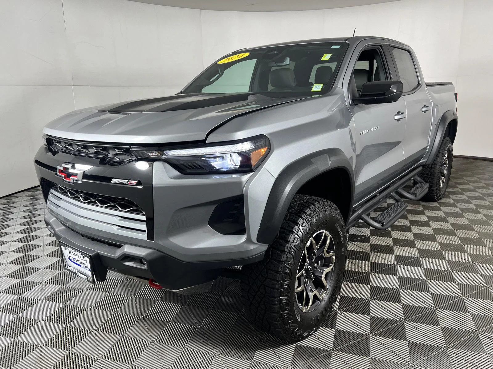 Used 2024 Sterling Gray Metallic Chevrolet ZR2 image 44