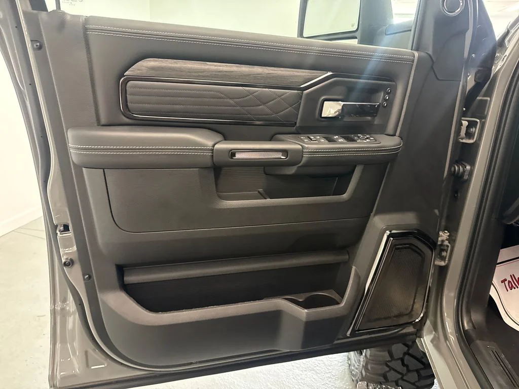 New 2027 Ceramic Gray Clear-Coat Paint RAM Limited image 13