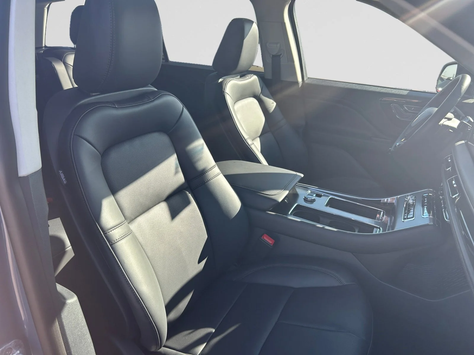 New 2026 Whisper Blue Metallic Clearcoat Lincoln Premiere image 12
