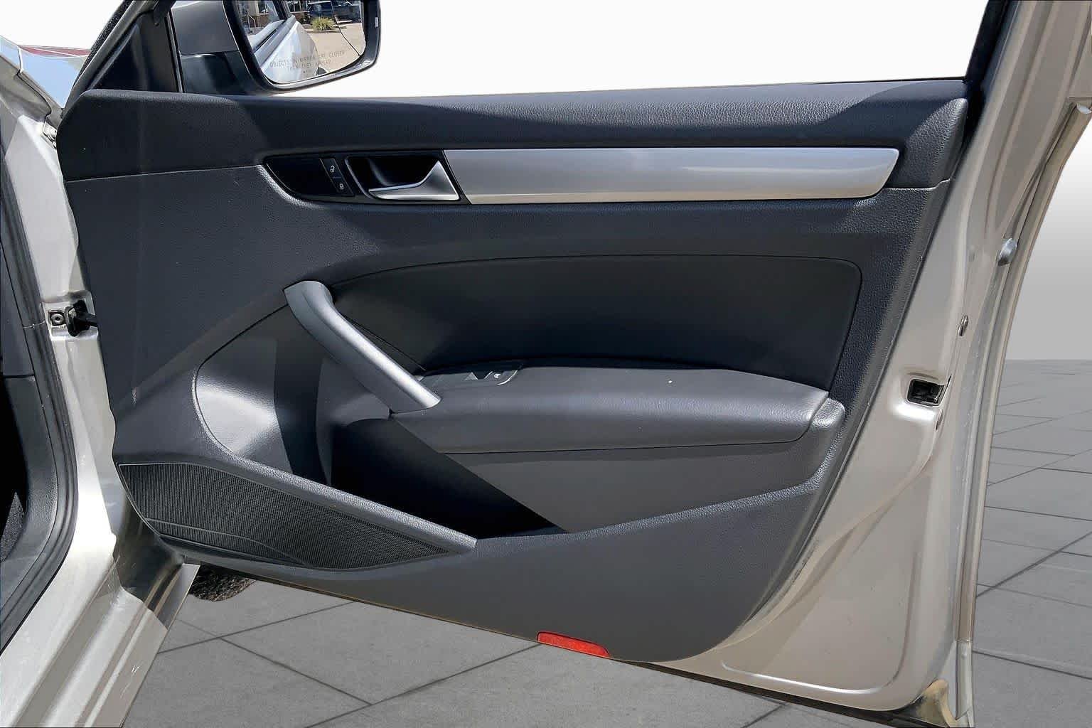 Used 2014 Reflex Silver Metallic Volkswagen S image 22