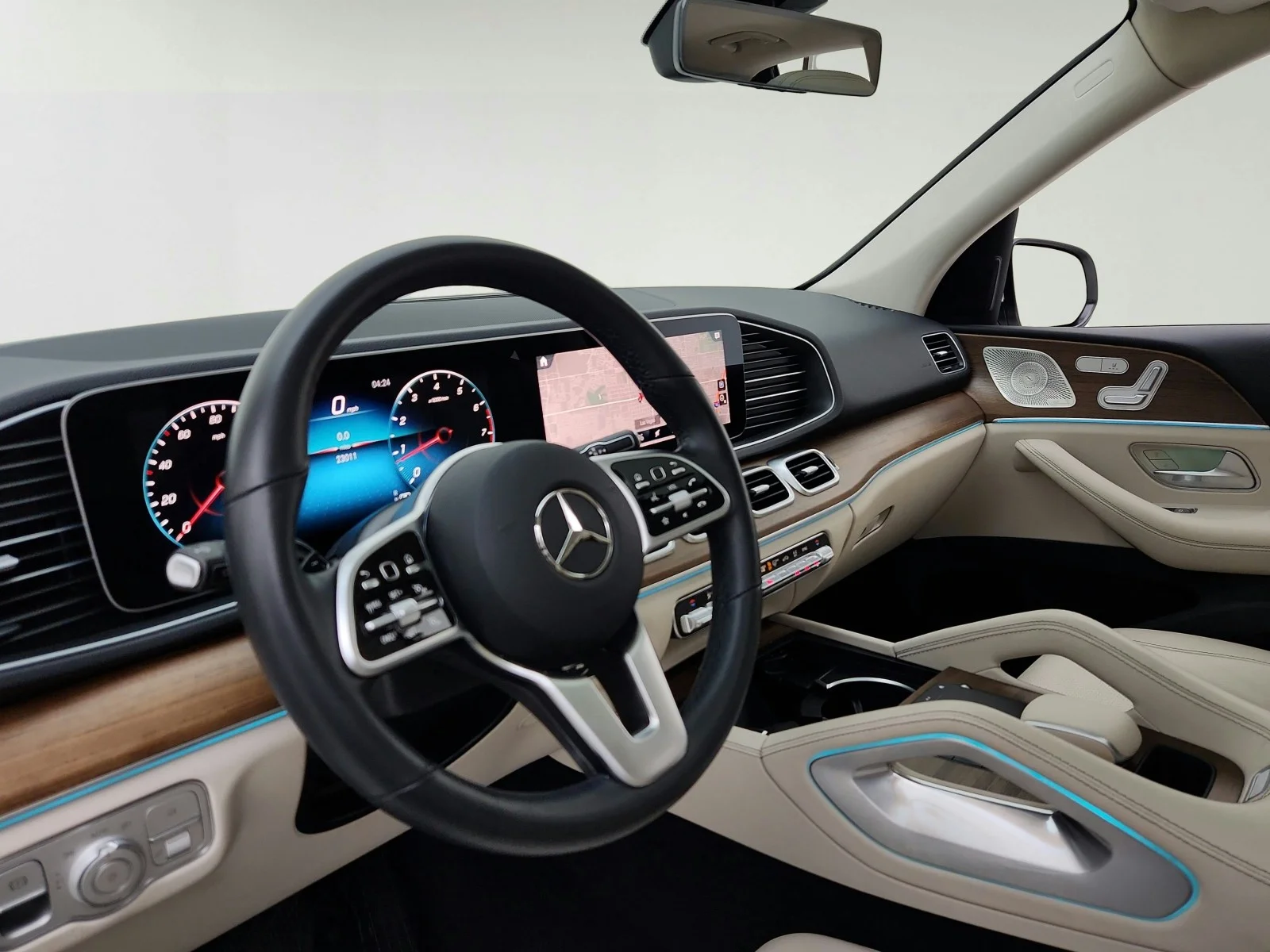 Certified Used 2022 Polar White Mercedes-Benz GLE 350 image 16