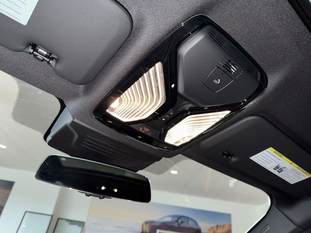 New 2027 Mineral White Metallic BMW xDrive40i image 22