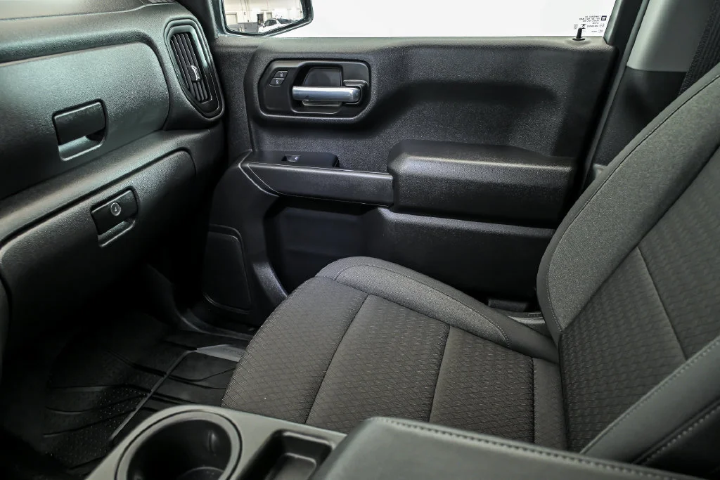 2025 Chevrolet Silverado 1500 Custom - Photo 21