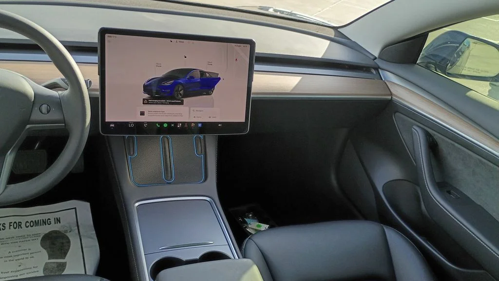 Used 2022 Blue Tesla Long Range image 27