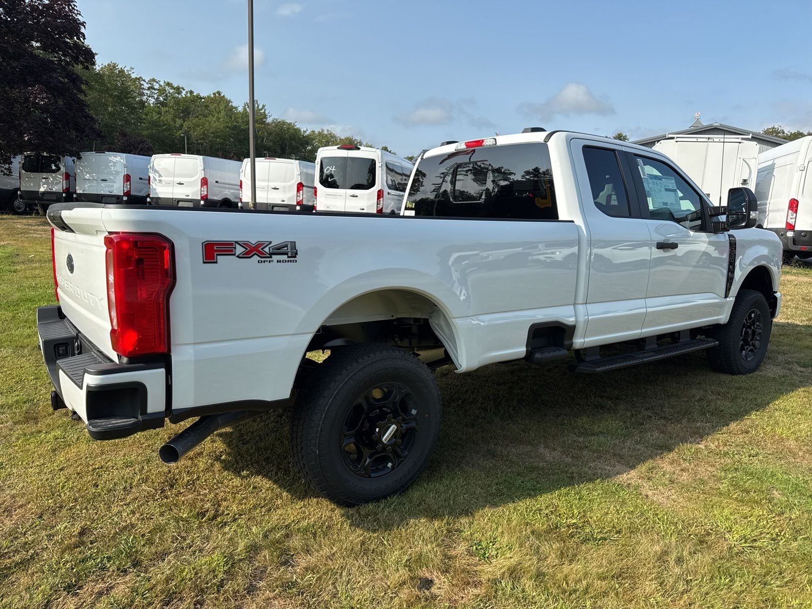 2026 Ford F-350 Super Duty XL - Photo 8