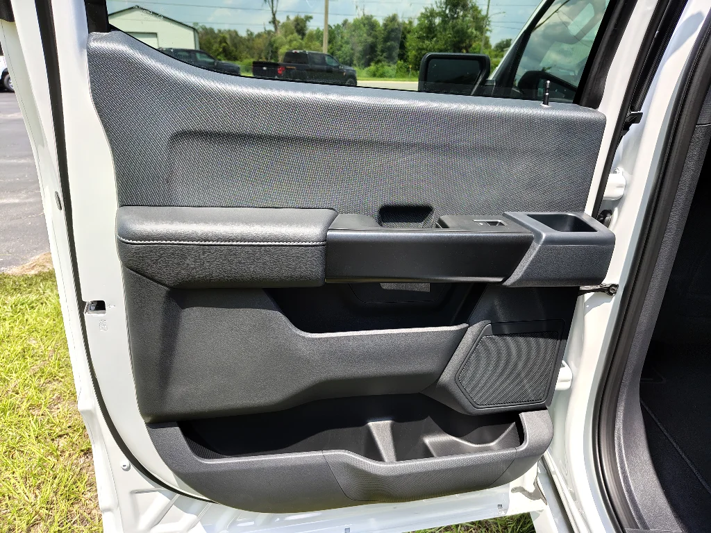New 2026 Oxford White Ford STX CREW 4X4 LOBO image 14