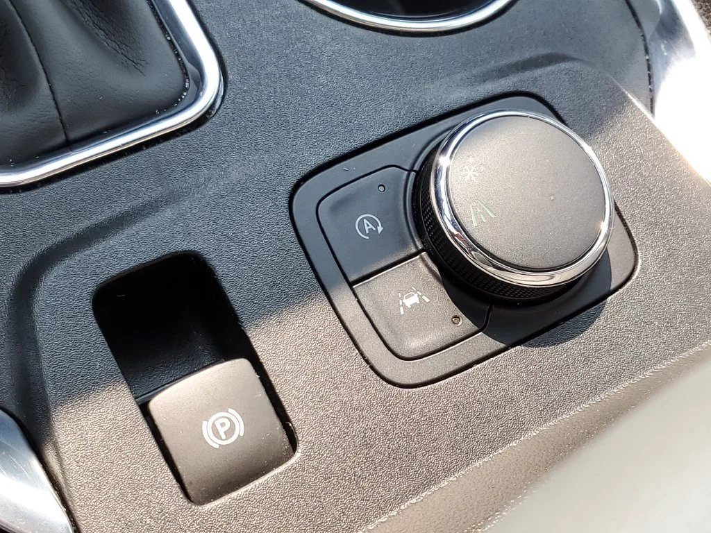 Used 2023 STERLING GRAY METALLIC Chevrolet LS image 20