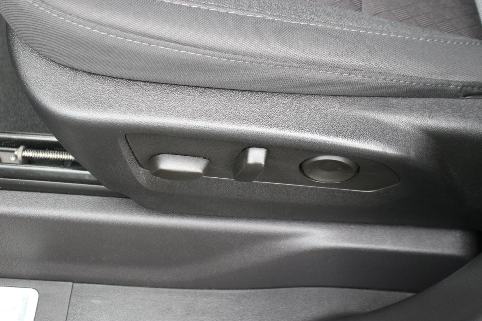 Used 2025 Black Chevrolet LT image 18