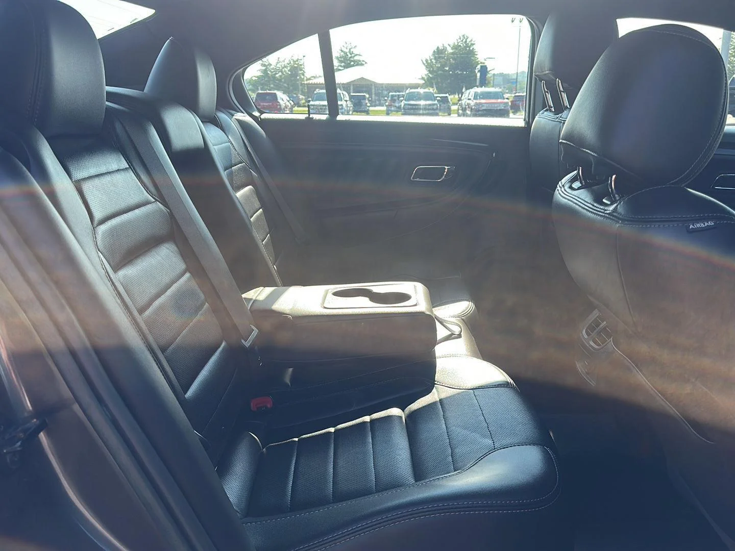 Used 2016 Magnetic FORD SEDAN image 11
