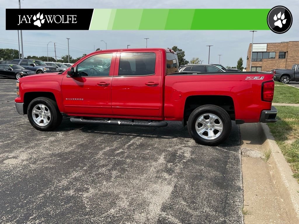 Used 2015 Red Chevrolet LT image 4