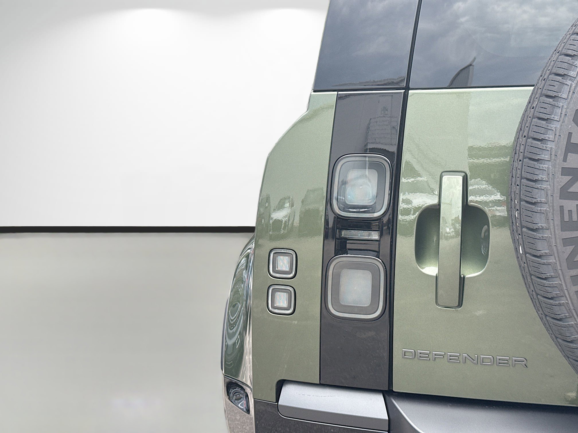 New 2026 Woolstone Green LAND ROVER X-Dynamic SE image 10