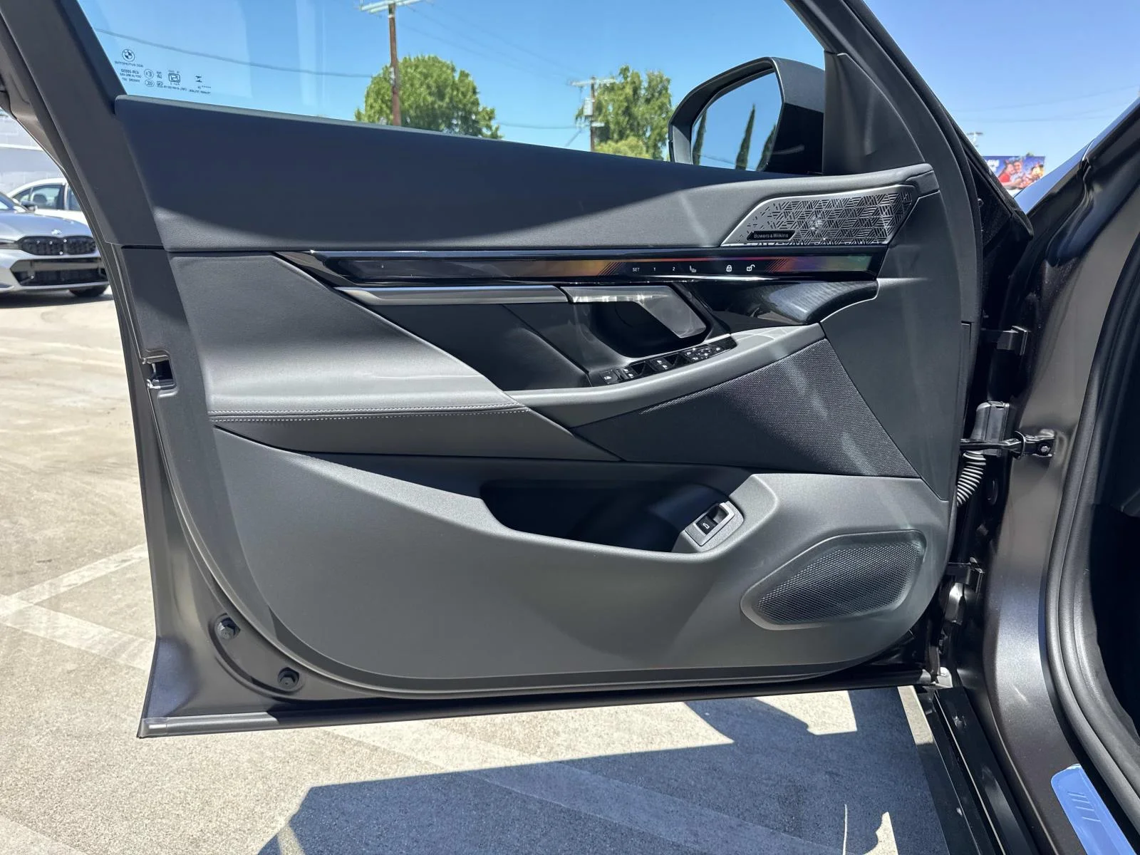 New 2027 Frozen Deep Grey BMW 550e xDrive Sedan image 22