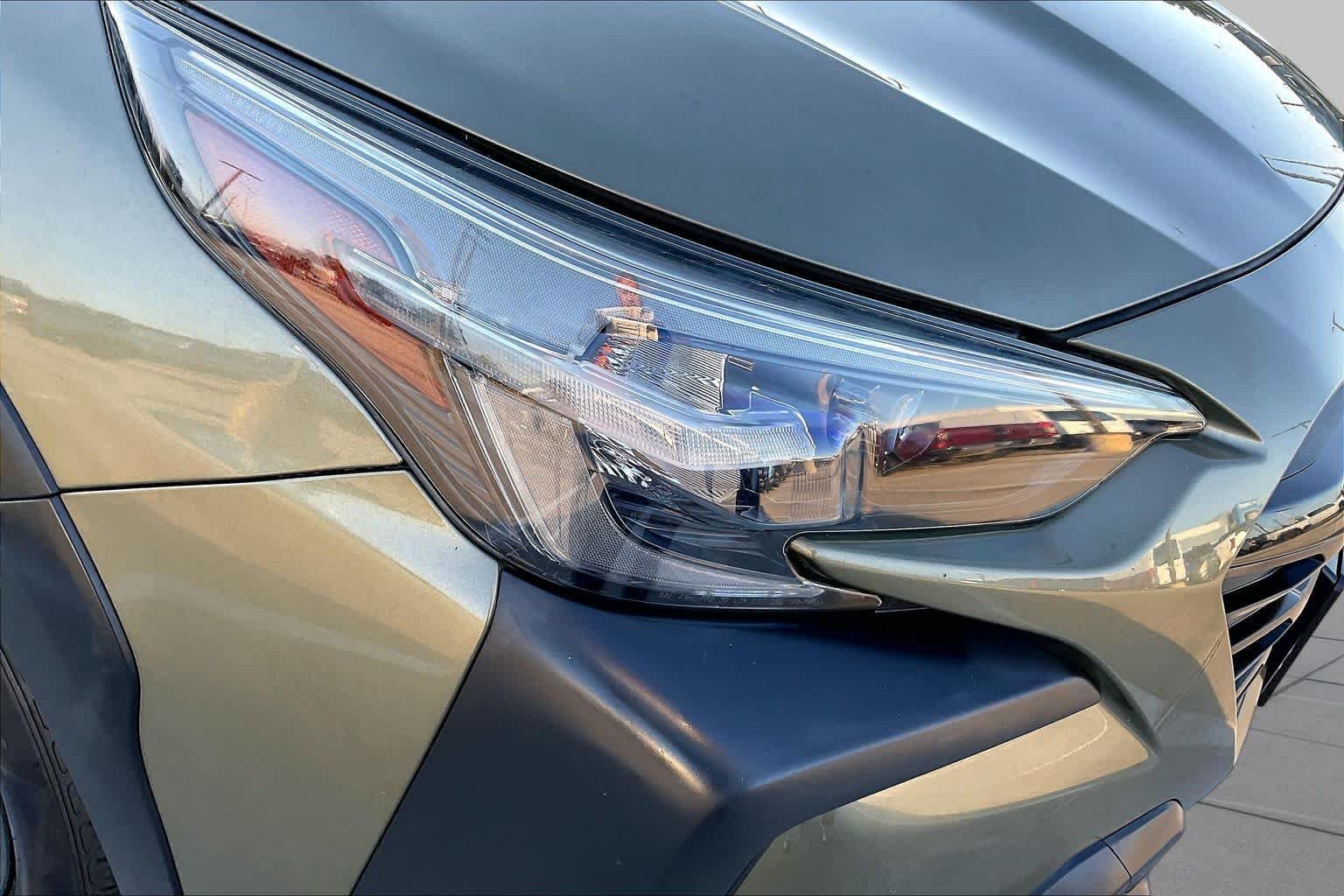 Used 2023 Autumn Green Metallic Subaru Onyx Edition image 27