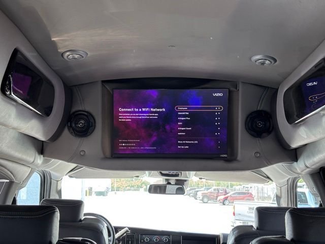 Used 2020 Summit White GMC Explorer Limited SE image 4