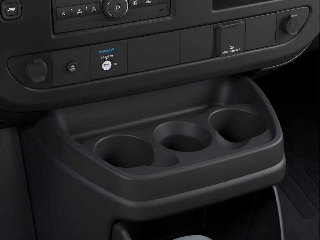New 2026 Summit White Chevrolet WT image 23