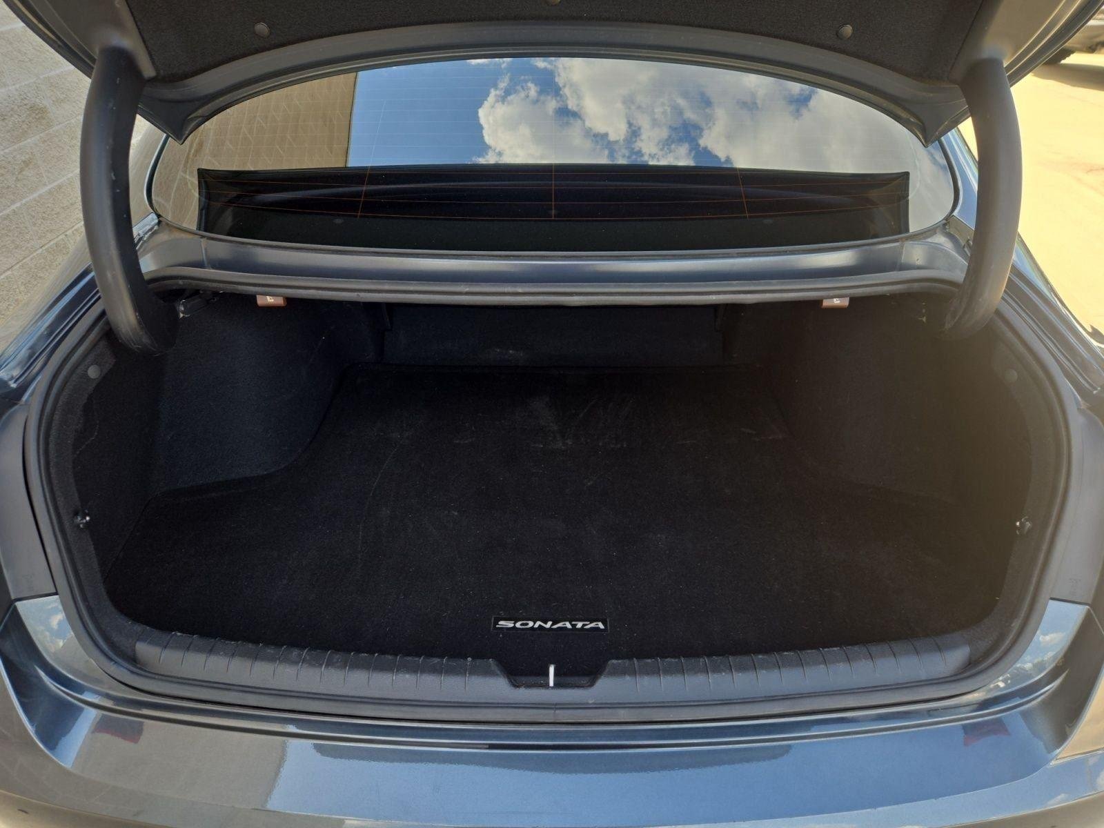 Used 2023 Portofino Gray Hyundai SEL image 25