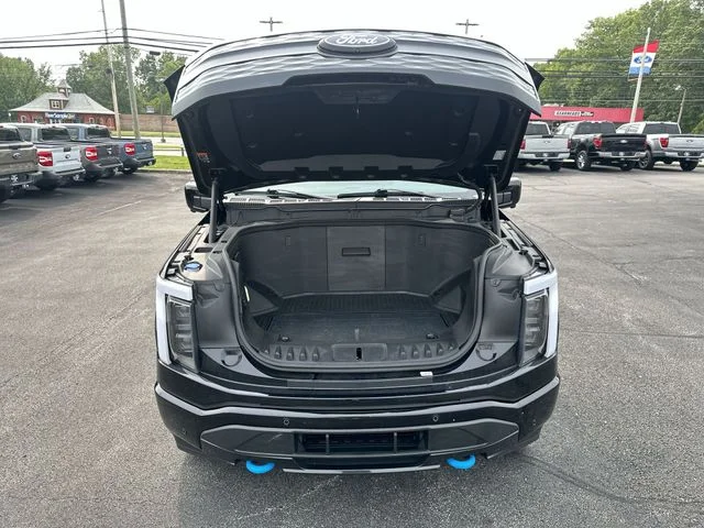 Used 2025 Agate Black Metallic Ford Platinum image 20
